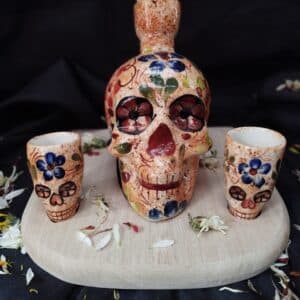 Botella Catrina y Copa de Tequila: Arte y Tradición en Tu Mesa - image 2
