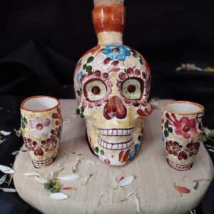 Botella Catrina y Copa de Tequila: Arte y Tradición en Tu Mesa - image 4