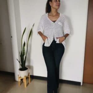 Camisa para Mujer : Estilo y Comodidad en Tallas Especiales - image 3