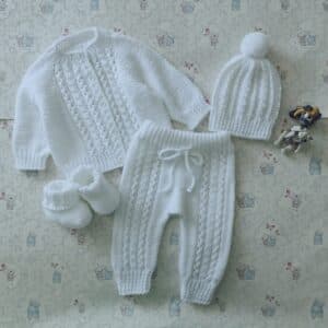 Newborn Baby Trousseau 1-3 Months: Customizable Hypoallergenic Wool Set - Footmuff, Pants, Hat, Booties - image 2