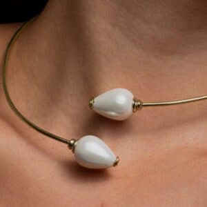 Gargantilla en oro y doble perla - image 3